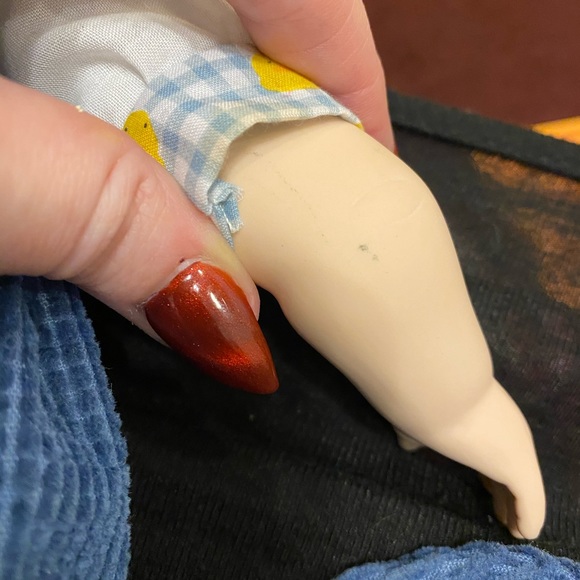 Geppeddo Kissing Katie & Kyle Dolls - Picture 5 of 8